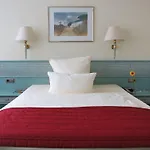 Steglitz International Hotel 4*