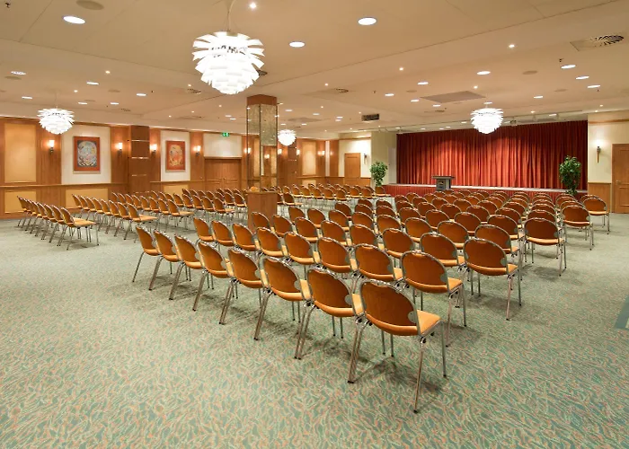 Steglitz International 4*