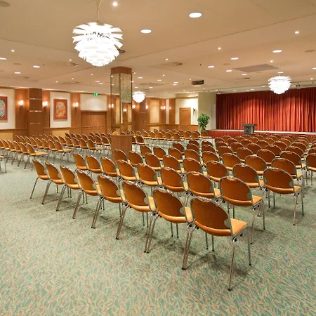 Steglitz International 4*