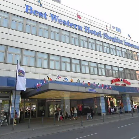 Steglitz International