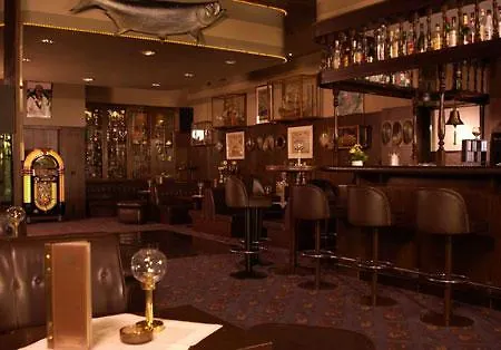 Steglitz International Hotel 4*