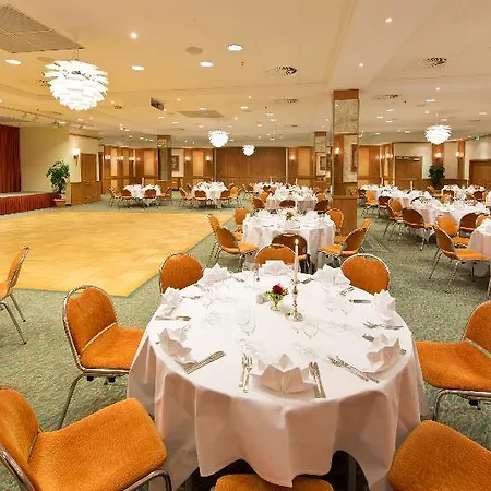 Steglitz International 4*