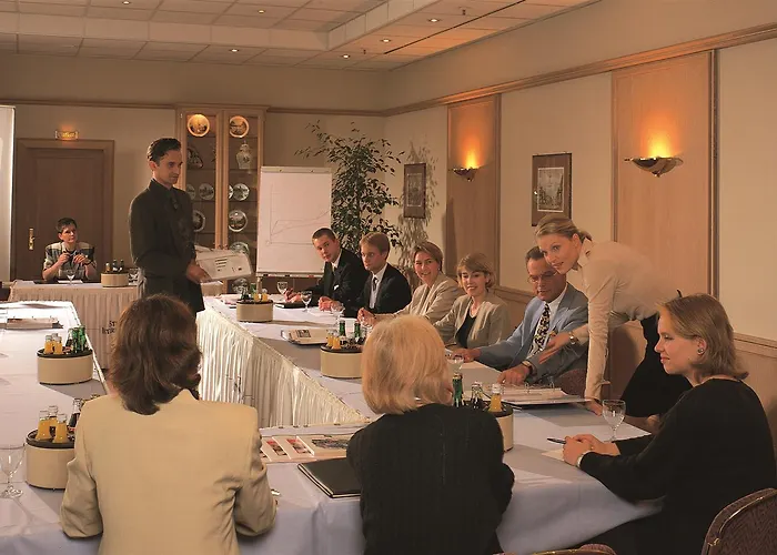 Steglitz International 4*