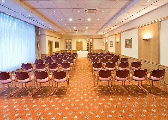 Hotel Steglitz International 4*